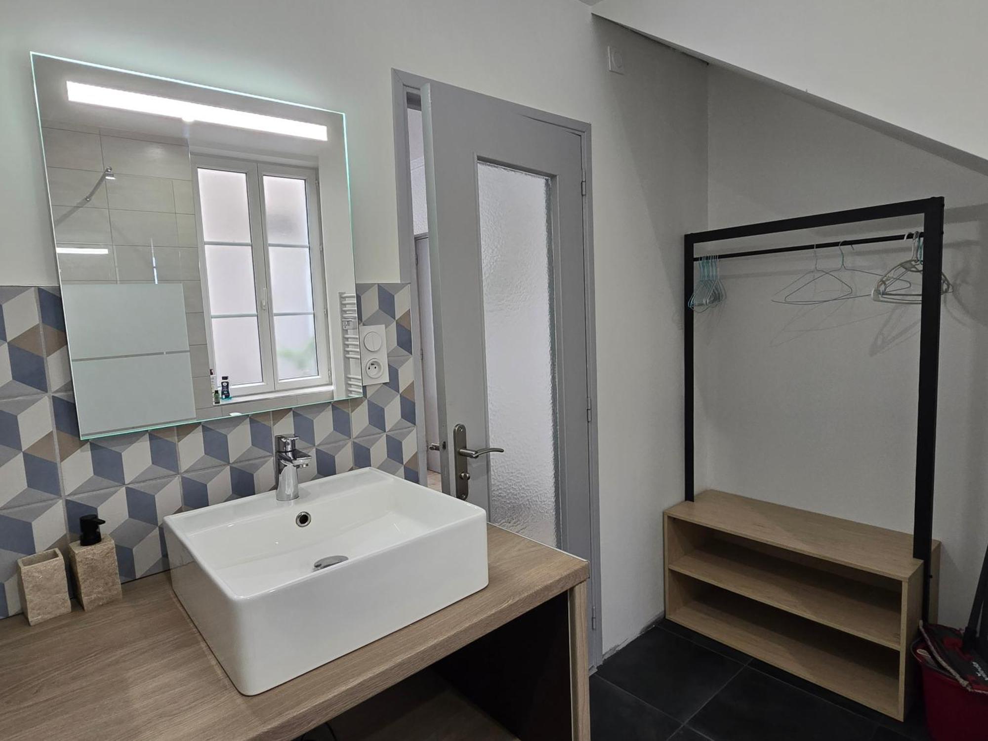 Appartement Au Calme Idealement Place A Macon. 外观 照片